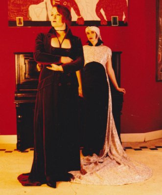 Sissi und Lisa.1991. Foto: